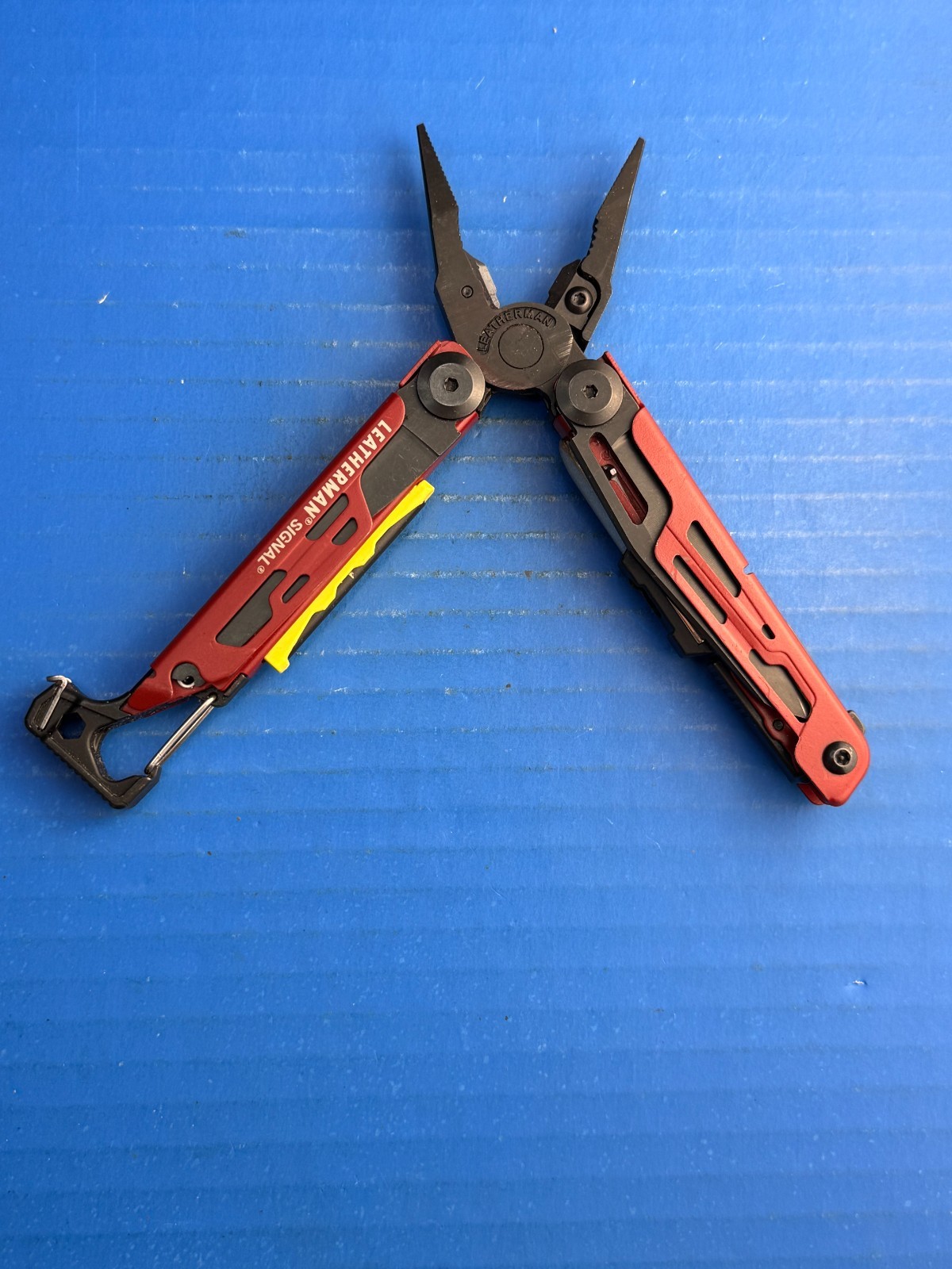 Leatherman Signal Multi-Tool Stainless – Various Colors