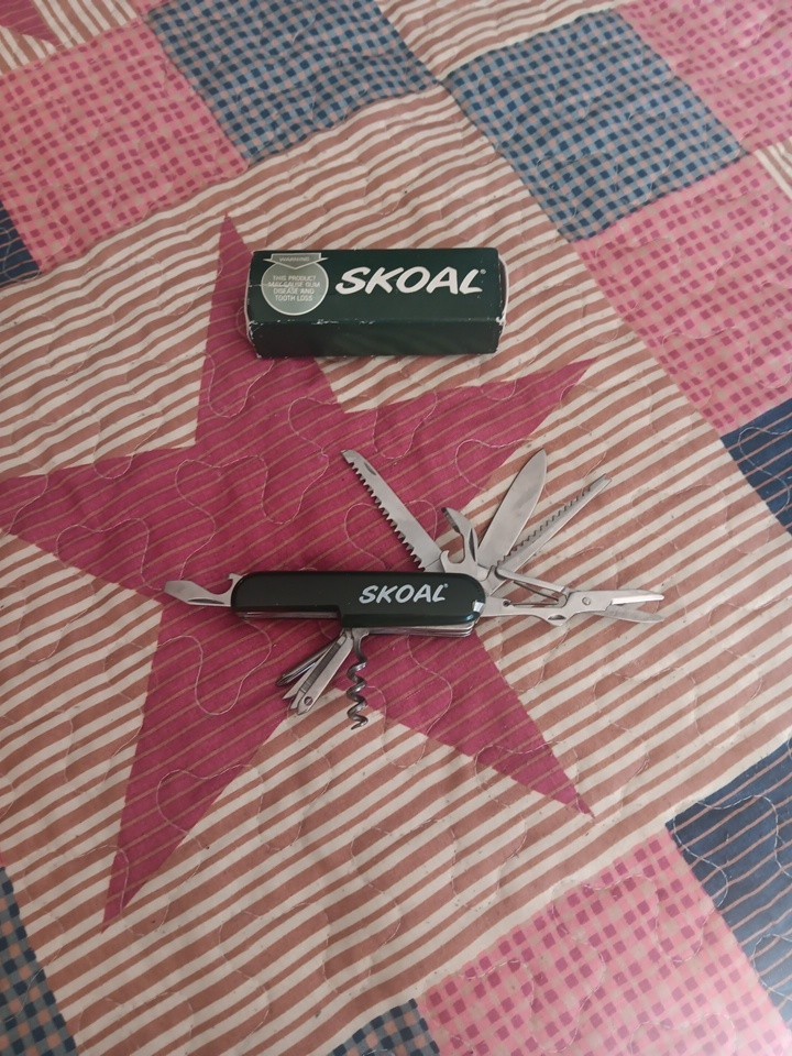 Vintage SKOAL Multi-use Utility Knife 11 Tools Tobacco Promotional *Great Buy*