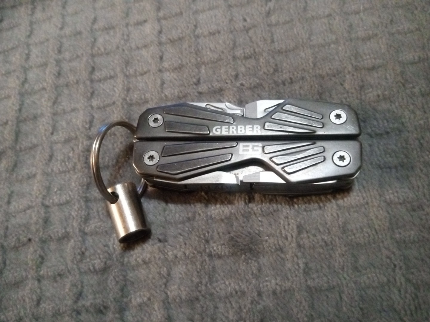 Gerber Bear Grylls Multi Tool Pocket Knife Great Condition Saw Pliers Knife Ect
