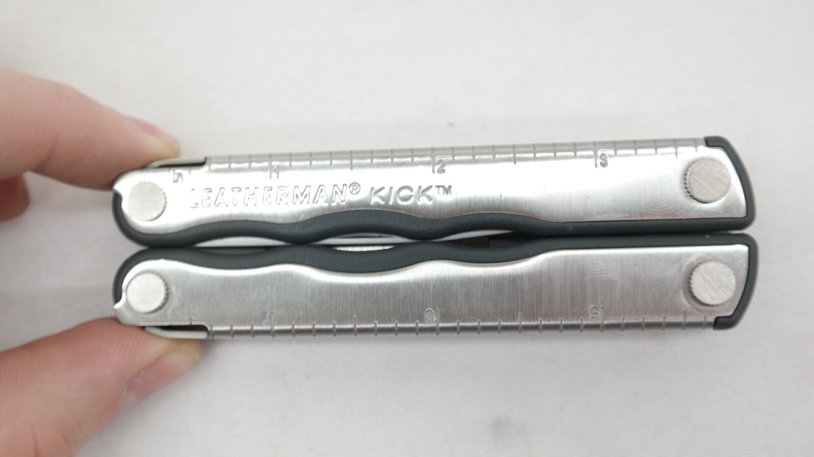 Leatherman Kick Multi-Tool, Retired, w/ Leather Sheath – Collectible TF