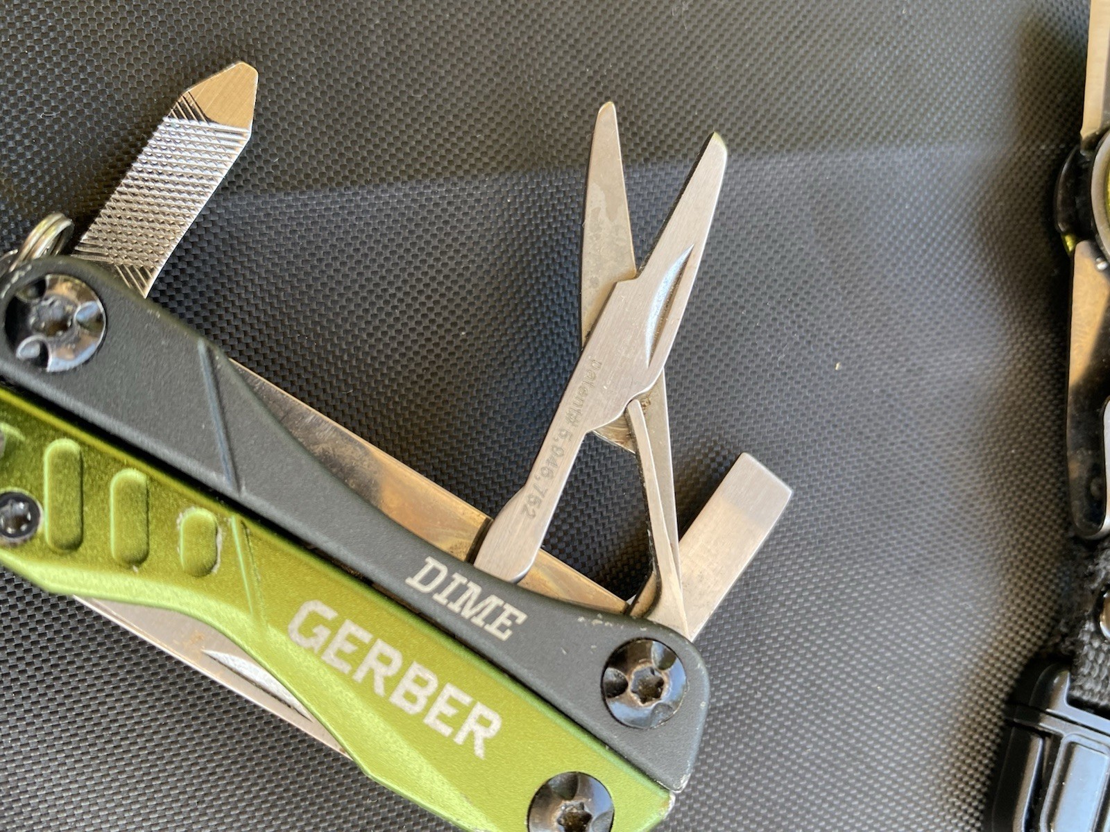 GERBER Dime Multi Tool & Keychain Knife Green Lanyard Zipper Pull L@@K L@@K!