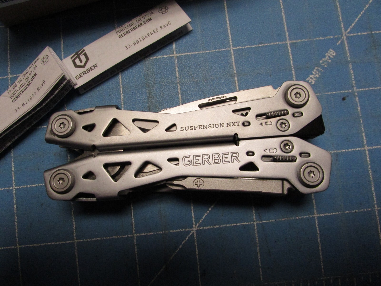 gerber suspension NXT multi-tool pliers free shipping