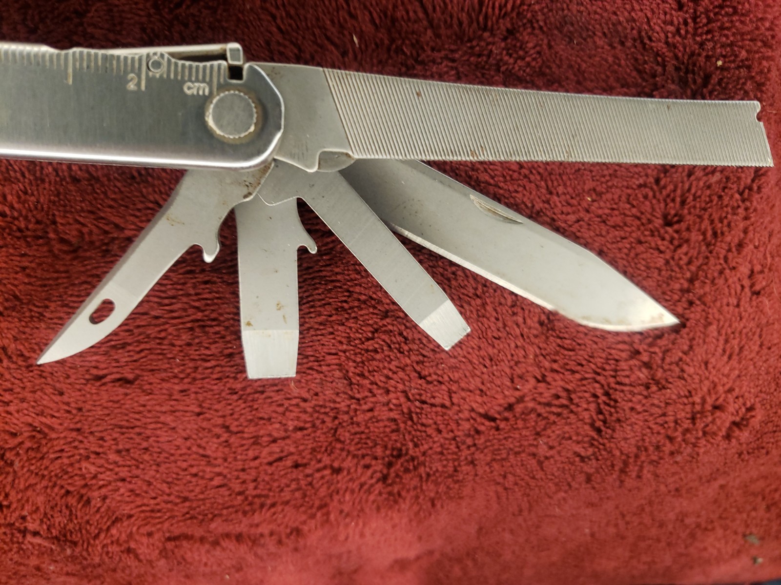 🔪 Leatherman Core Multi Tool