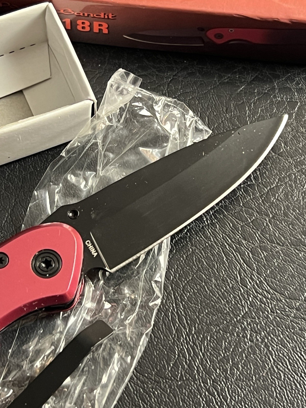 Frost Cutlery POCKET BANDIT Black And Red Knife 16-818R Bank 3.5” Blade RARE