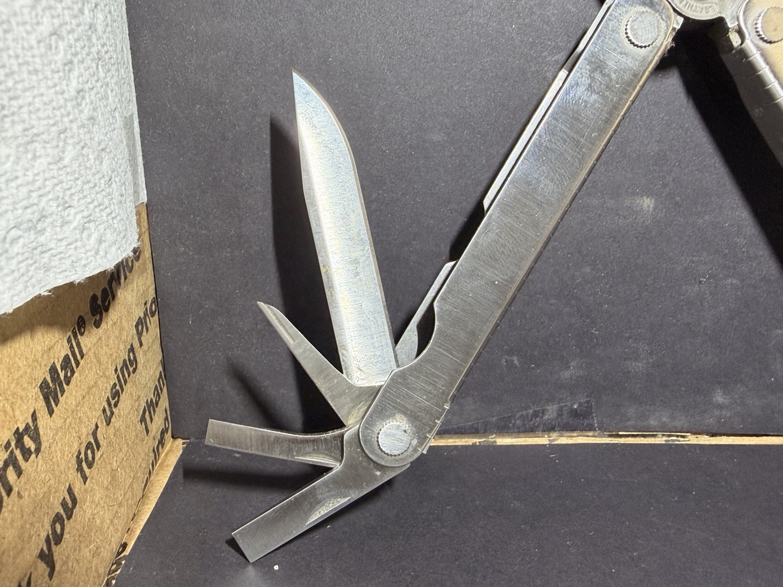 VINTAGE LEATHERMAN MULTI FUNCTION SUPER TOOL (Knife) PORTLAND, OR.