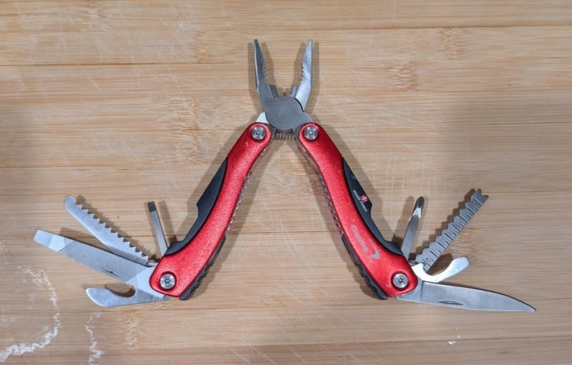 Swiss Force Meister SFL770RD Multi Tool Red Stainless Steel Used