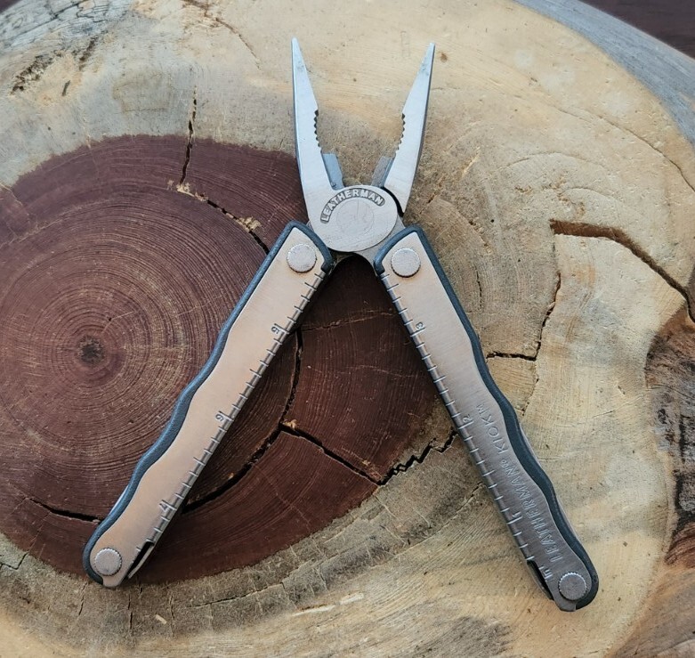 Leatherman KICK Multi Tool Multitool Knife – Great Condition – G33