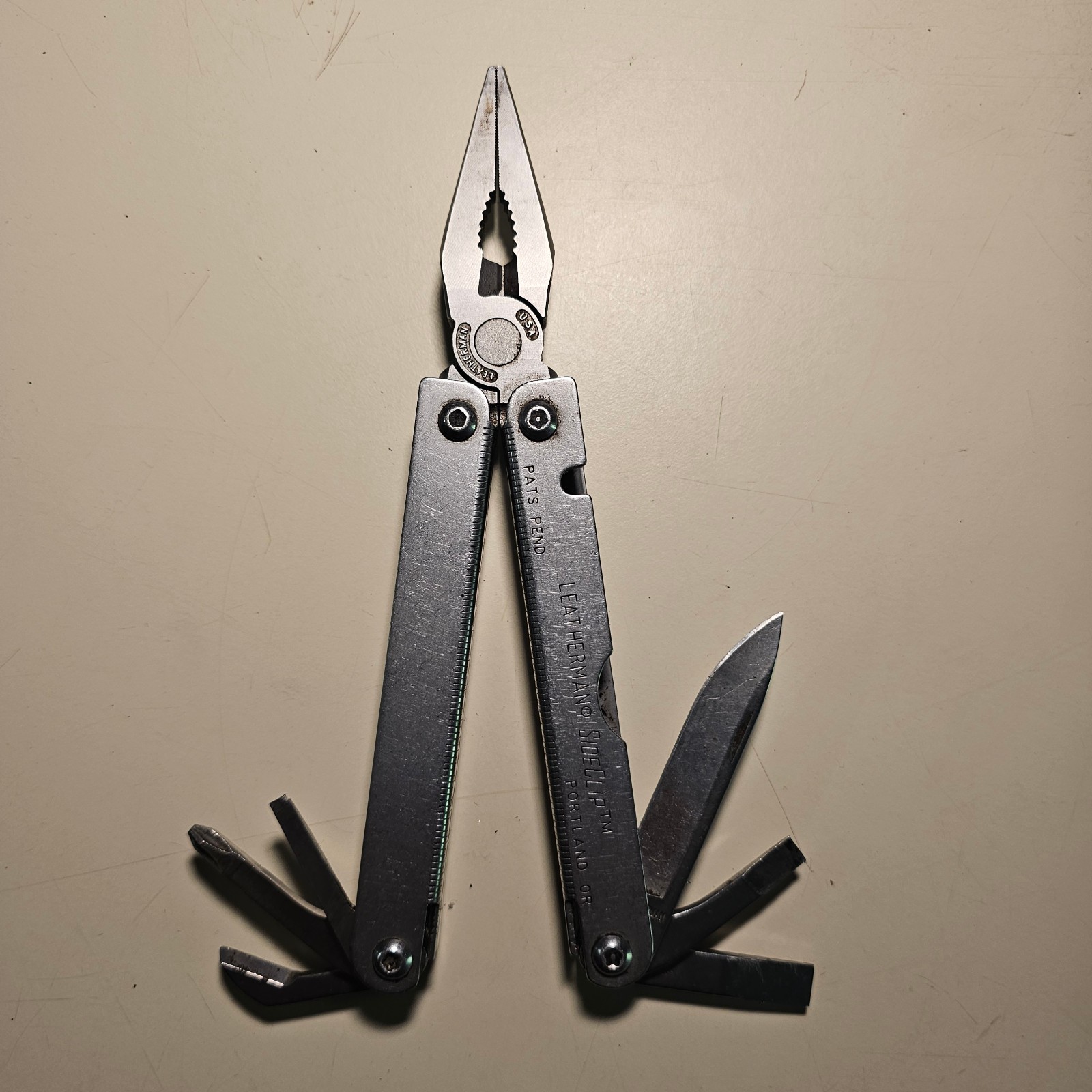 Vintage LEATHERMAN Tool Multi-Tool w/Clip and Original Leather Case