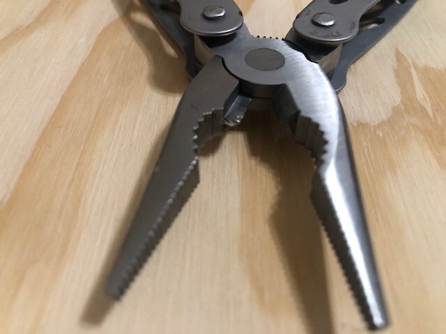 Ozark Trail (12 IN 1)stainless S multi tool with sheath -SILVER- Great Condition