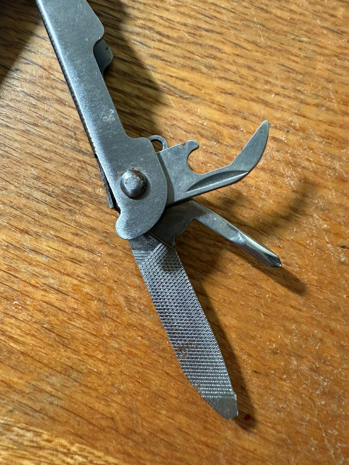 10 IN 1 – Multi-tool Folding POCKET/PURSE NEEDLE NOSE PLIERS Nwob SEE PICTURES