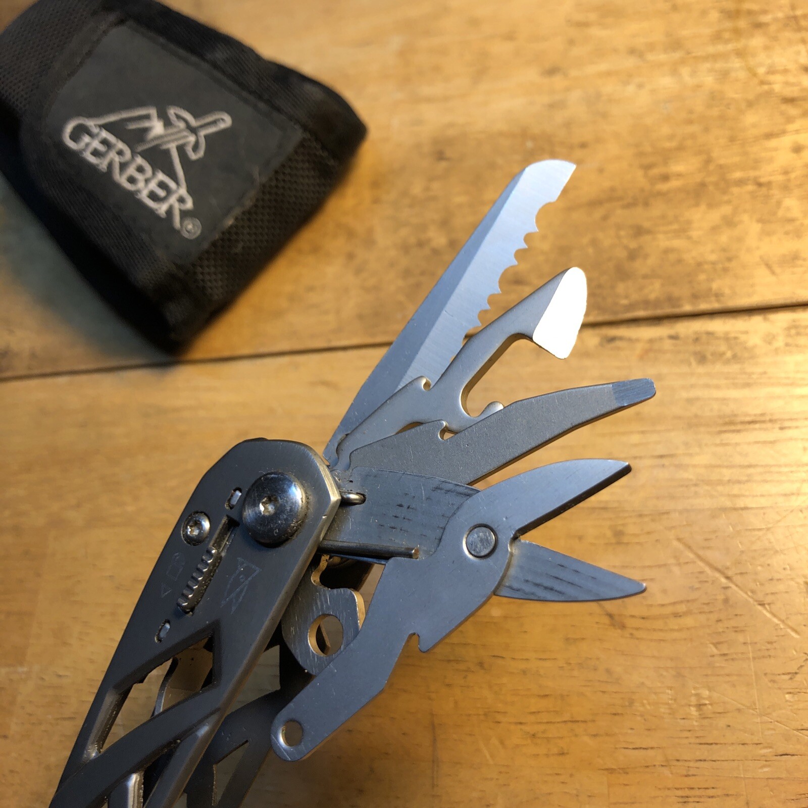Excellent Gerber Suspension Multitool Multi-Plier Tool 22-01471