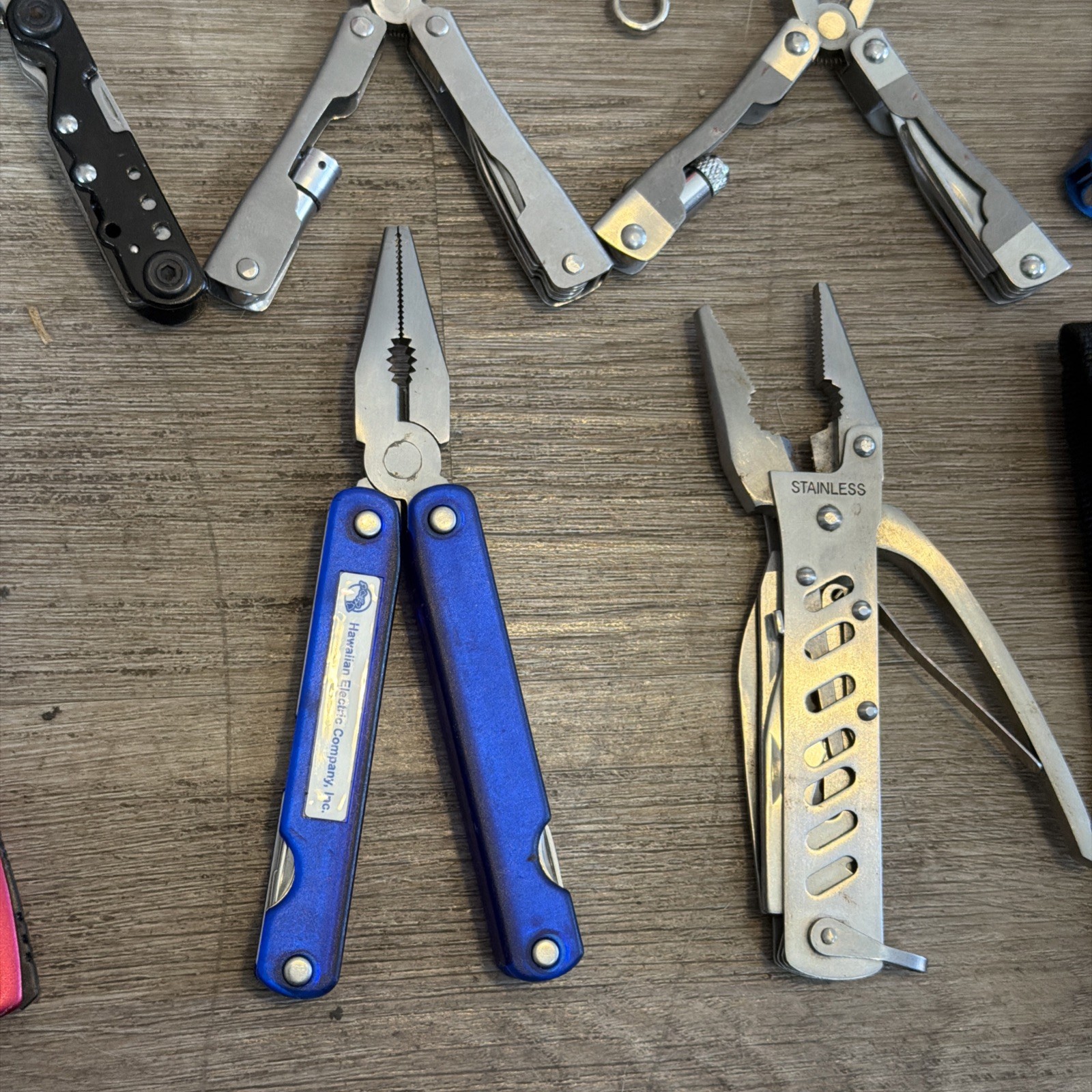 Lot Of 40 Multi Tools Pocket Knives Pliers Knife Tool Clean Outdoors Hunting