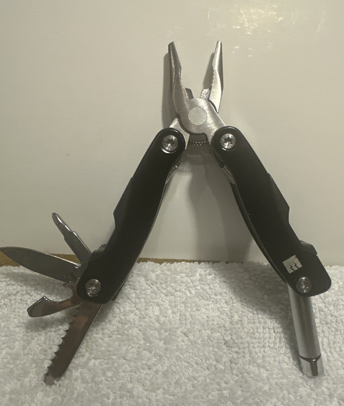 Compact Pliers 7 Multi Tool Flash Light Knife advertising No Nylon pouch!