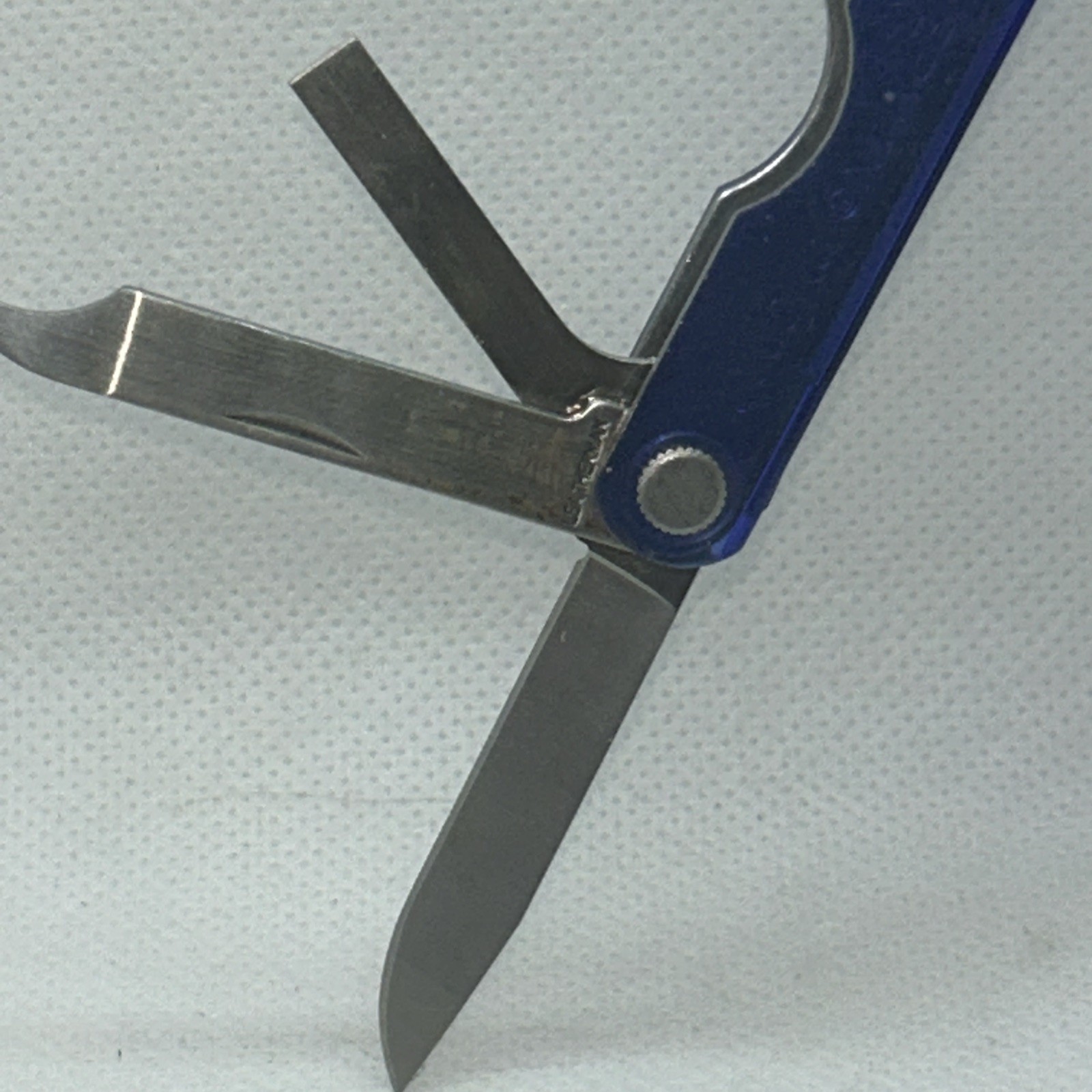 Leatherman Micra Multi-Tool – Blue Stainless Steel Very Nice Never Used Or Cut
