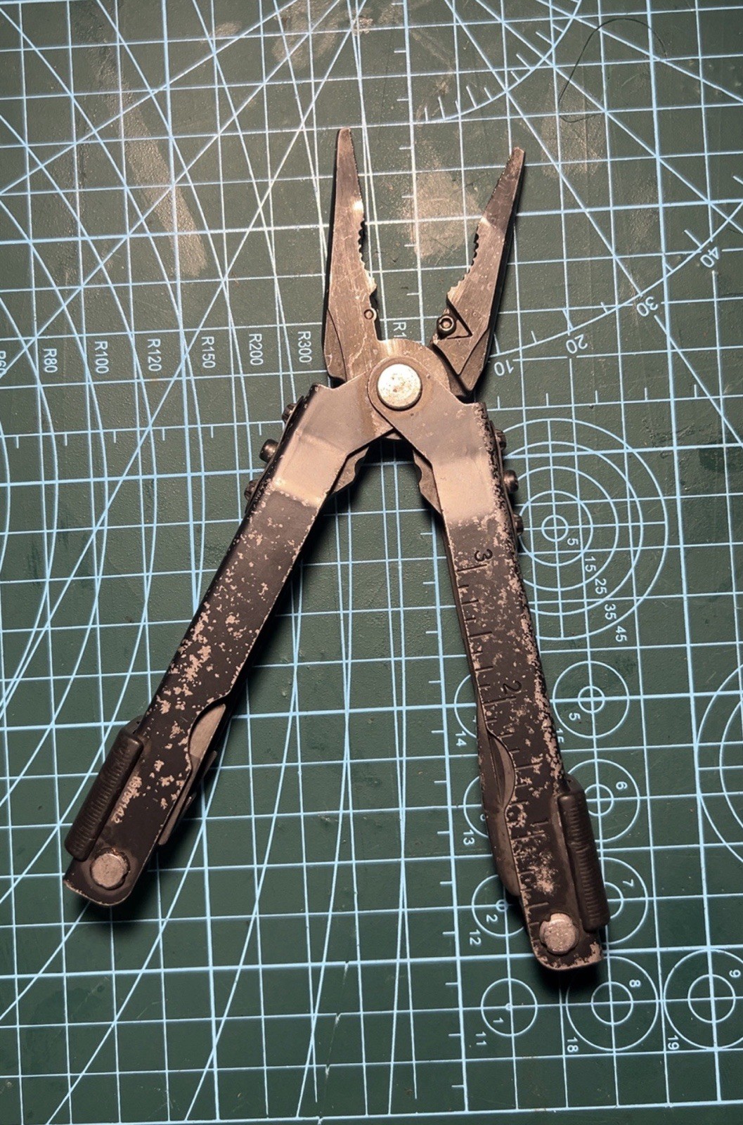 Gerber 75501 MP600 Needlenose Multi-Tool Used For Parts Or Repair