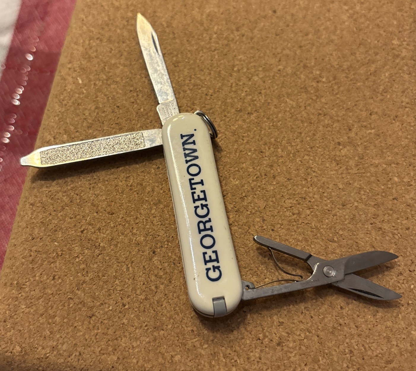 Victorinox Classic SD White Swiss Army Knife Mini Scissors Georgetown University