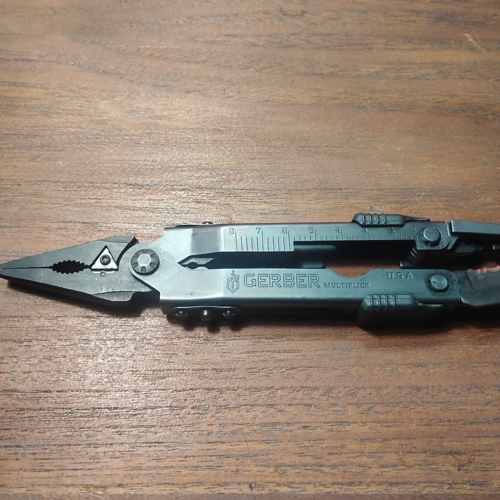 Gerber Multiplier MP600ST (Sight Tool) Black Oxide Multi-Tool Needle Nose Pliers