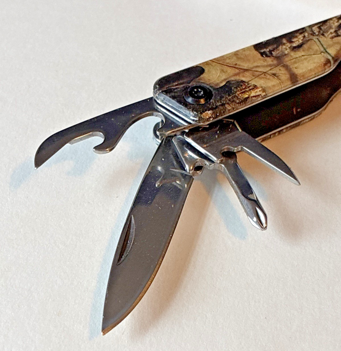 Mossy Oak 13-in-1 Multi-tool Pliers Folding Pocket Tool w/Sheath READ