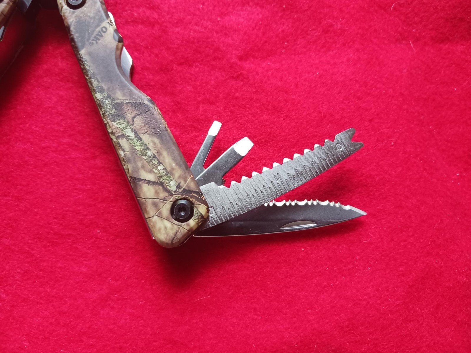 MOSSY OAK Multi-tool 13 in 1 Multi Function Pliers Folding Pocket Tool w/ Sheath