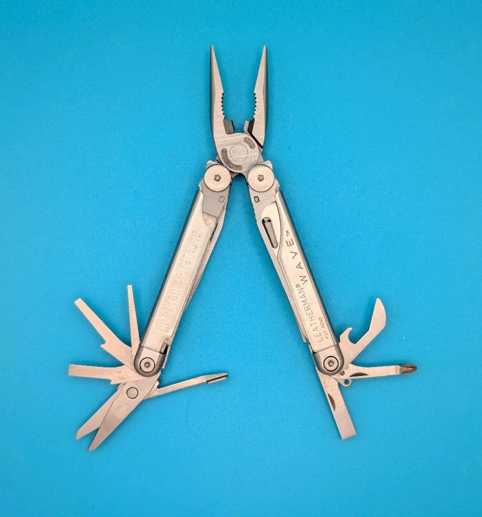 Vintage Leatherman Wave Original Multi Tool! , Dated 0402 (APR, 2002)