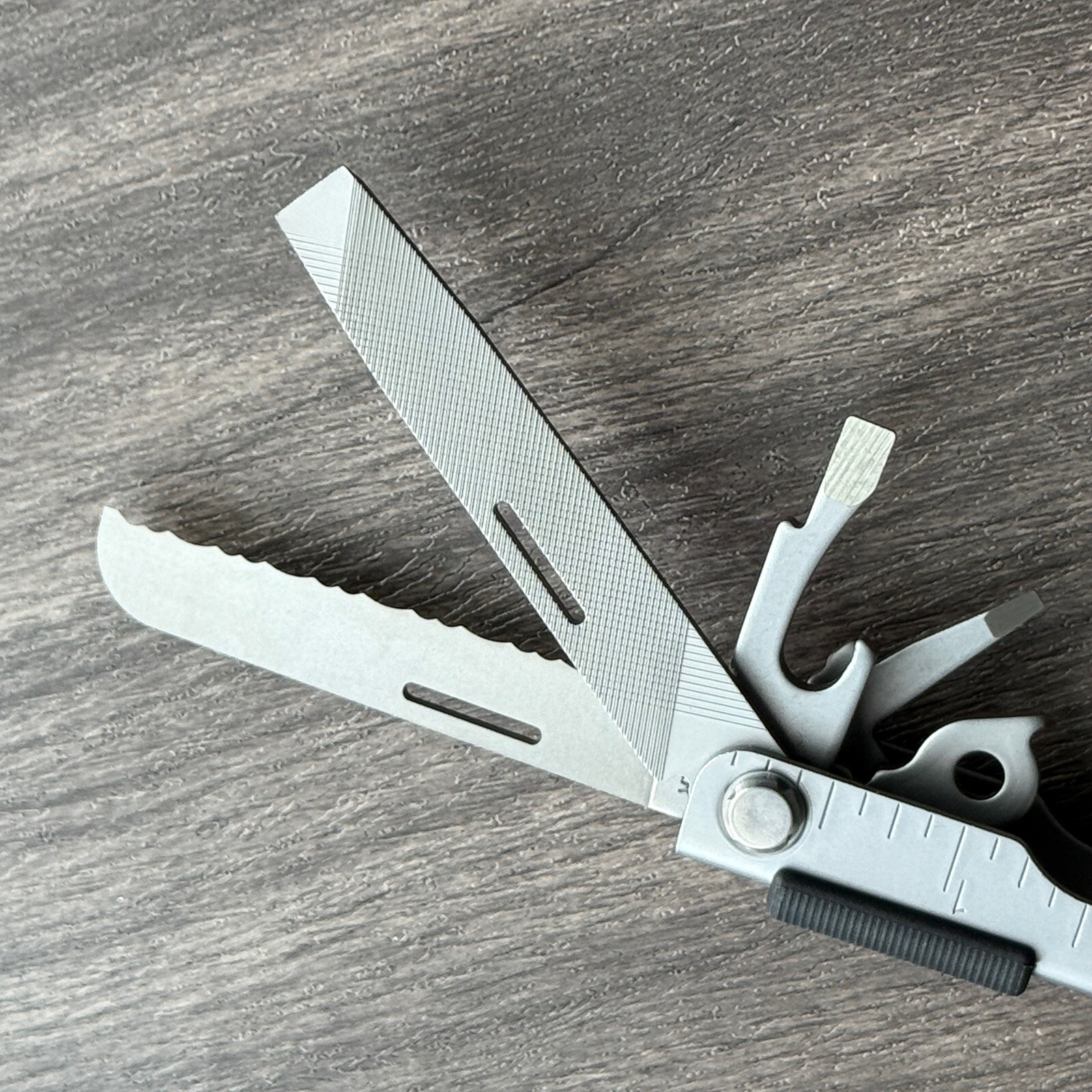 Gerber Fisherman Multi Plier MP600 Gerber Fish Fisherman with Extra Long Pliers