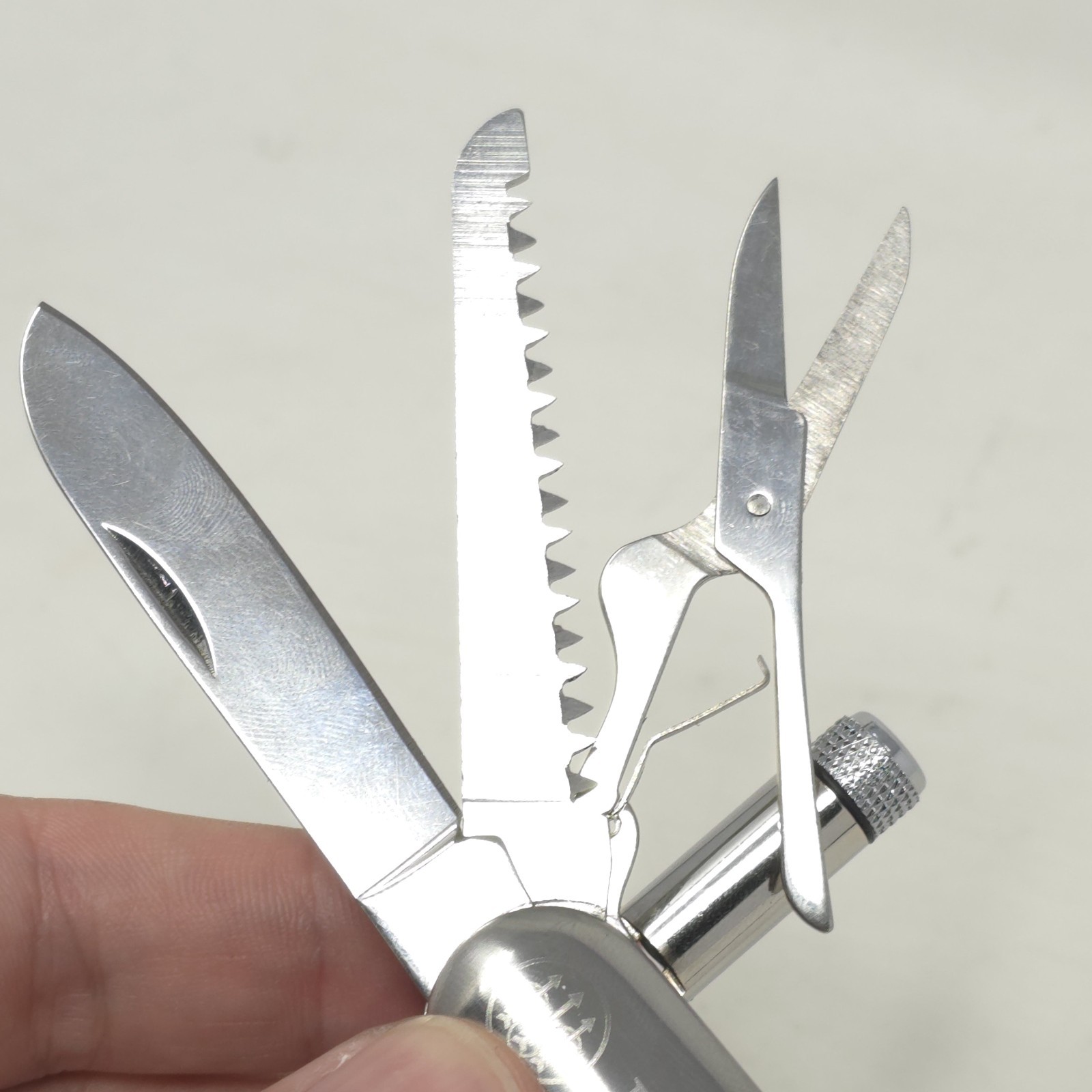Beretta Multi-Tool Pocket Tool with LED JK81OAO2 W/Belt Sheath *READ*