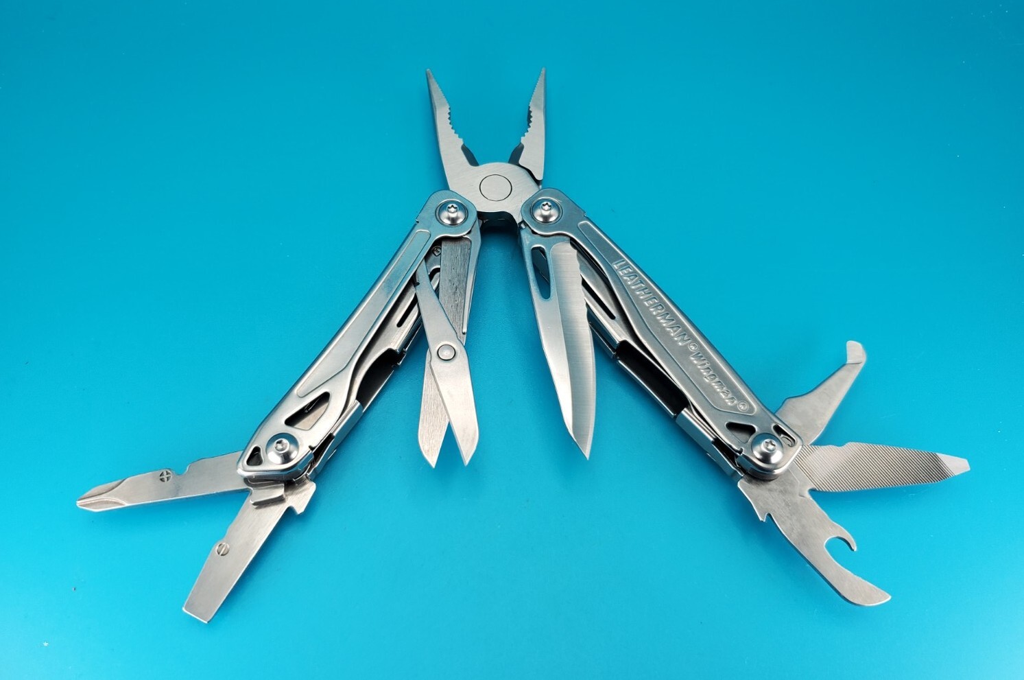 LEATHERMAN WINGMAN MULTI-TOOL! WITH SHEATH! FREE SHIPPING!