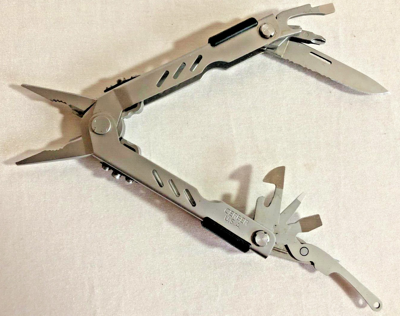 Gerber USA MP400 Multi Tool Plier Compact Sport Silver Knife