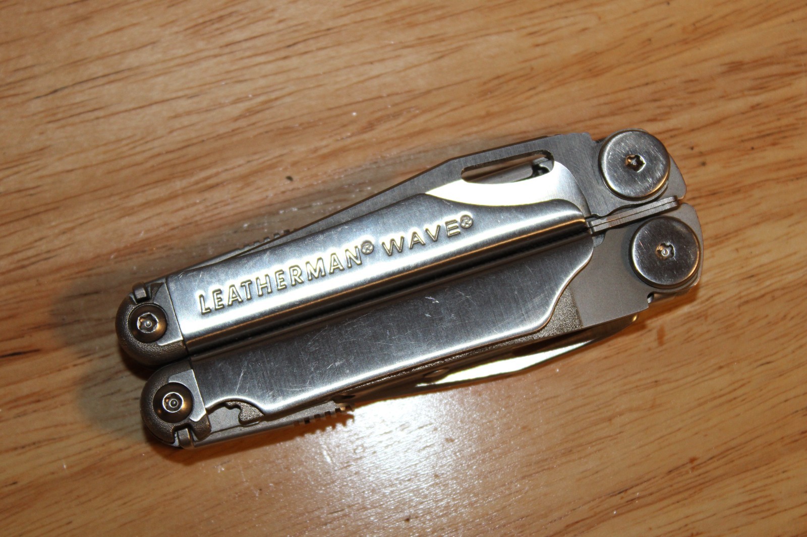 Leatherman Wave Multi-Tool 18-in-1 Stainless Steel w/ Sheath