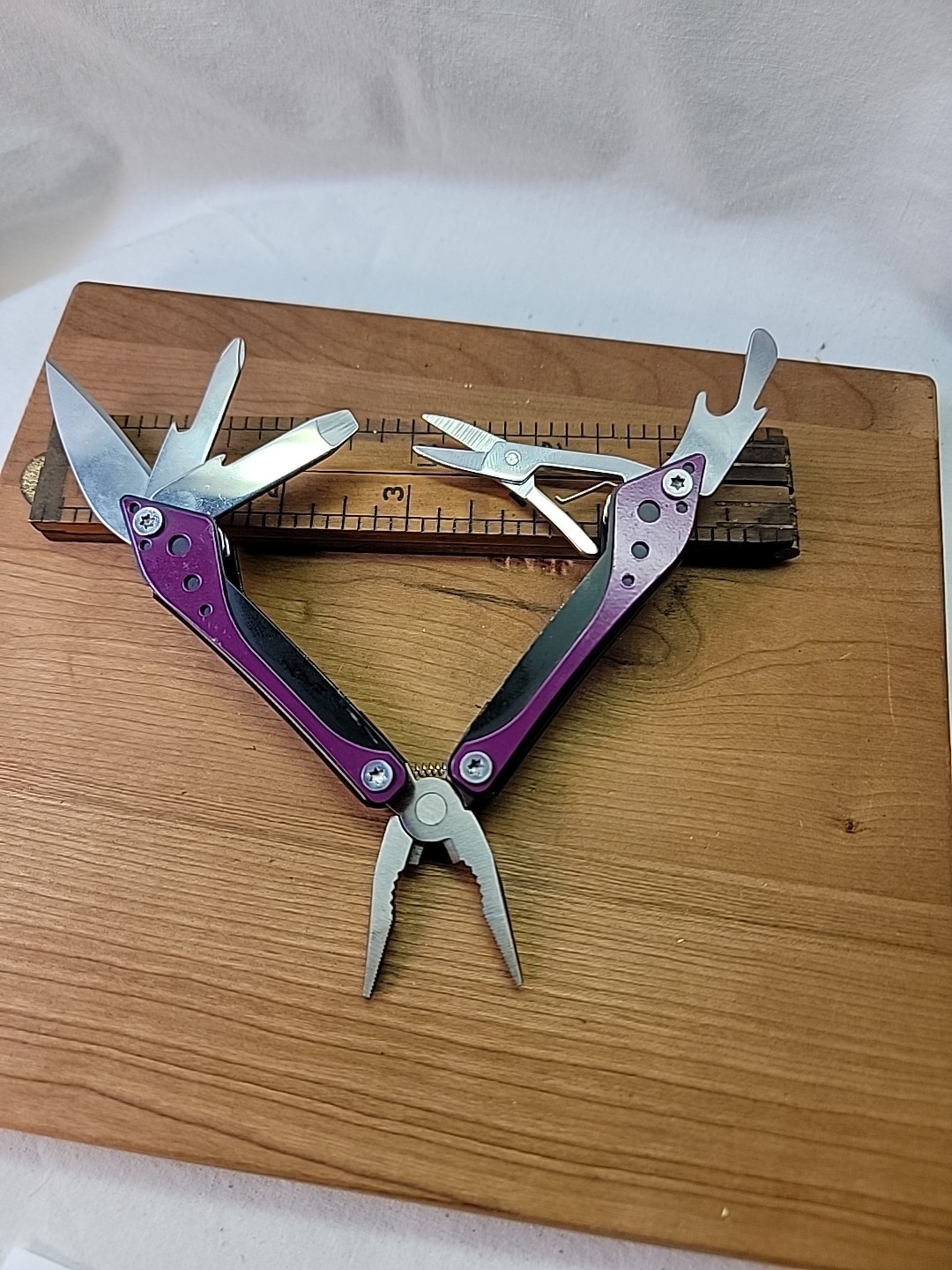 Cabelas Multi-tool Purple Black Silver 6 Tool Pocket Knife