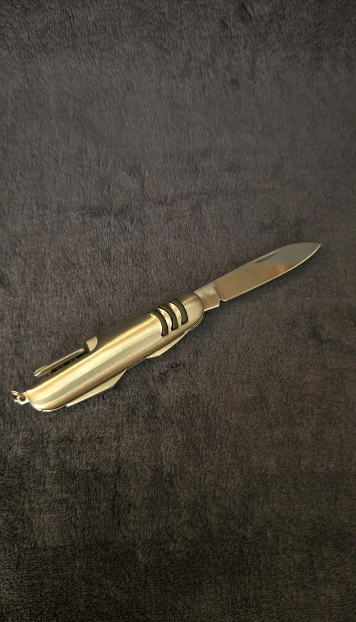 5-in-1 Multi Tool Folding Pocket Knife Outdoor Survival Tool. BRAND NEW!