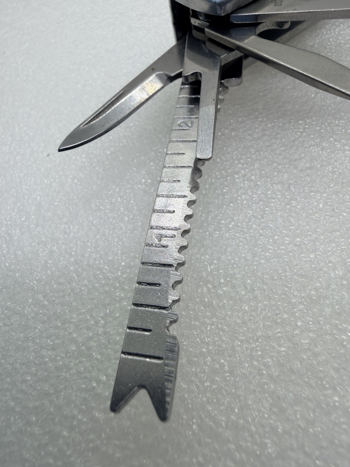 Winchester Large Multi Tool With Tool Kit Hex Bits Nylon Sheath 16 Functions
