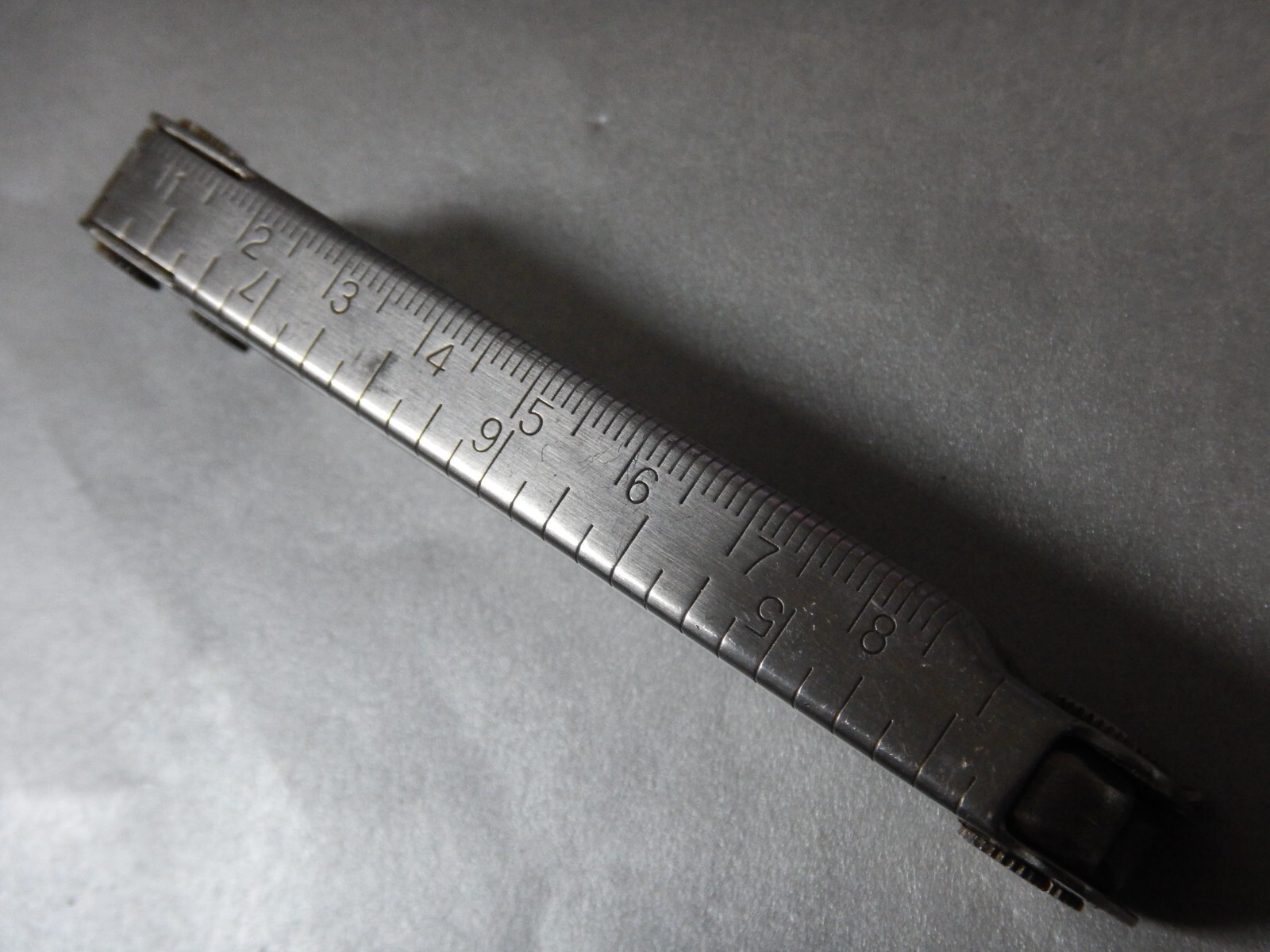 unusual Vintage Leatherman Super Tool – 1998 – 1 SERRATED Blade, Scissors