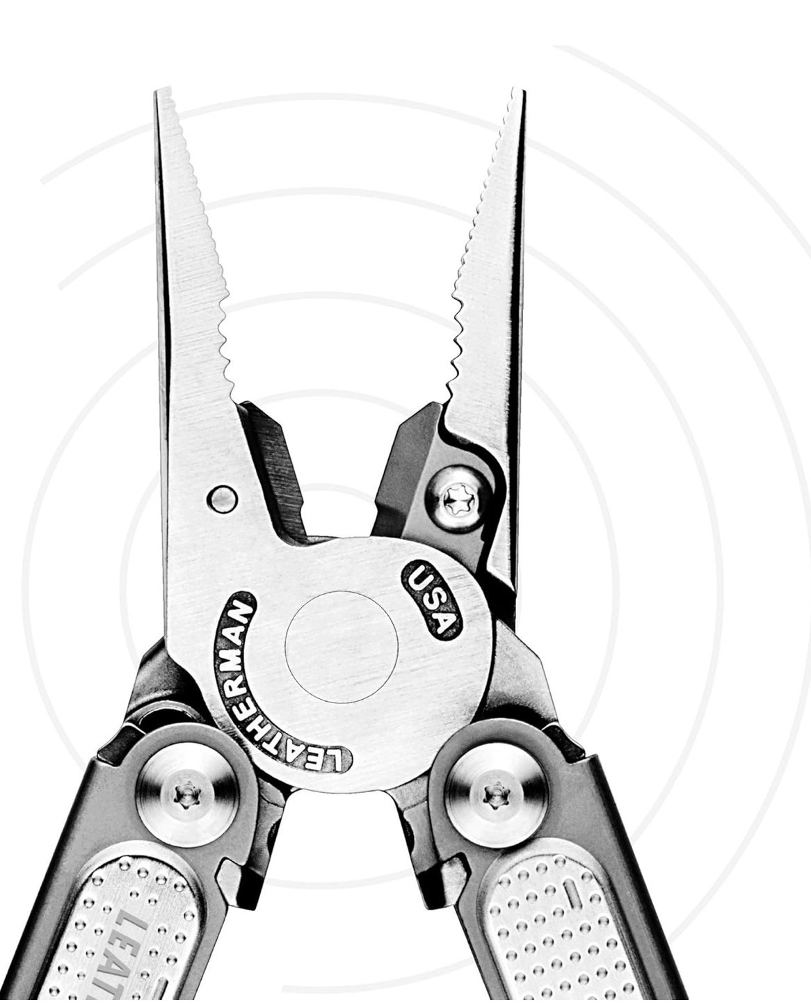 Leatherman Free P2 multitool Brand new in box with Grey Sheath