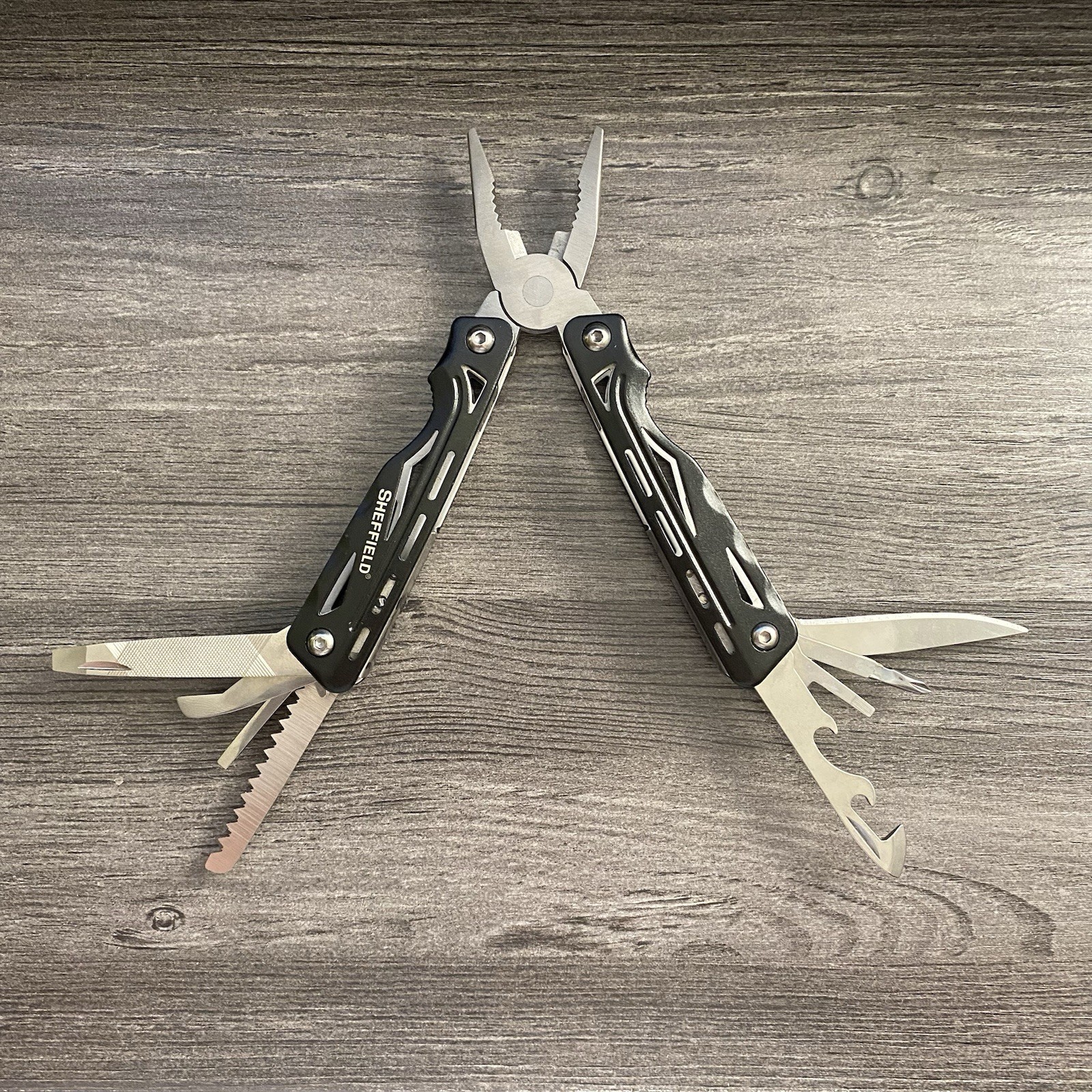 Sheffield 9 in 1 Multi Tool Pliers Knife Screwdriver and Utility Knife With Case
