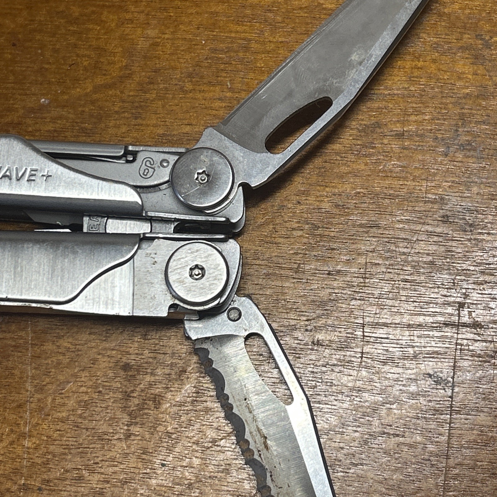 Leatherman Wave Plus 18 Multitool Black Nylon Sheath (N1)