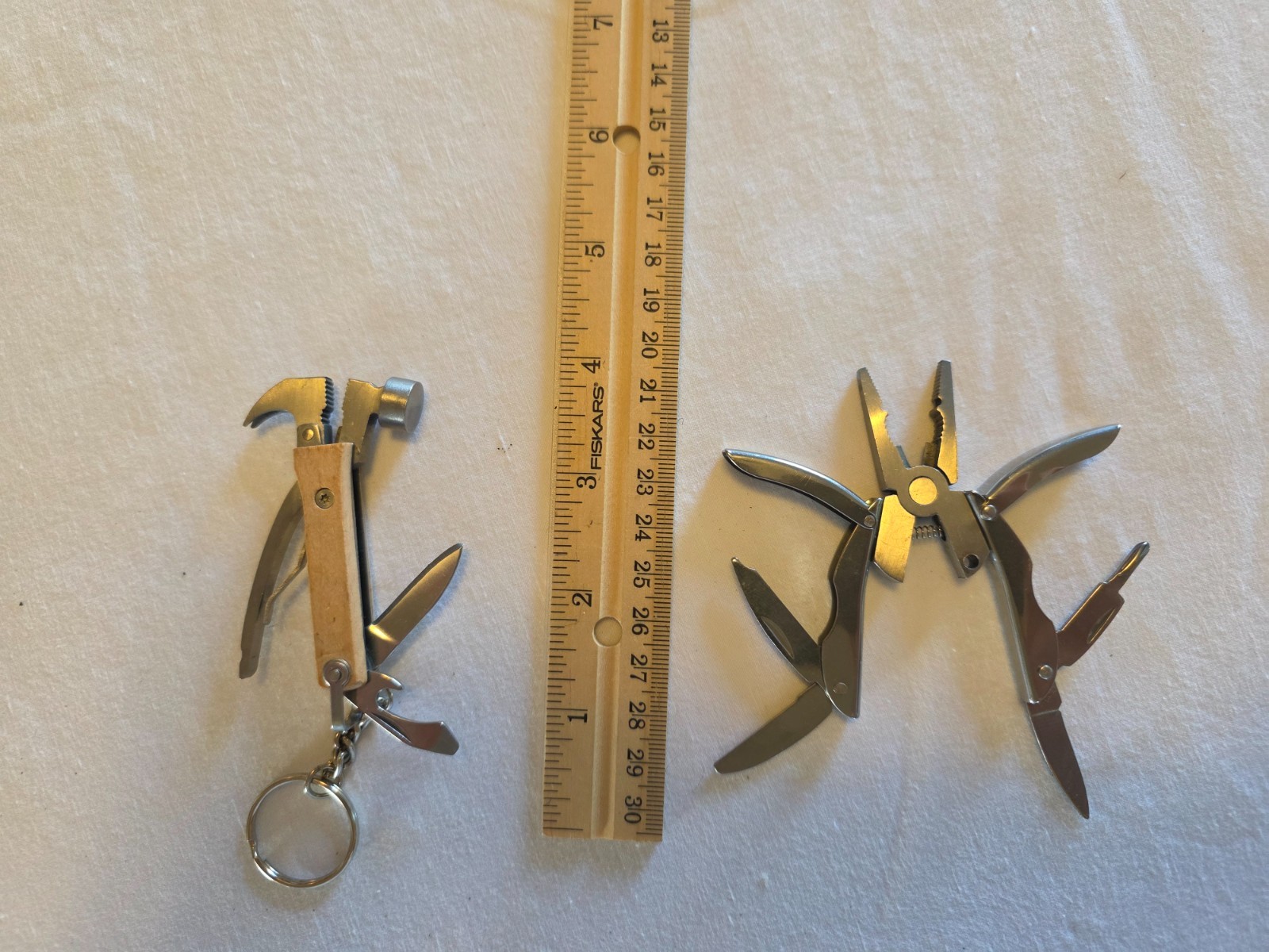 MT2601-011 – Unique Multi-Tool + Case Free Shipping Used