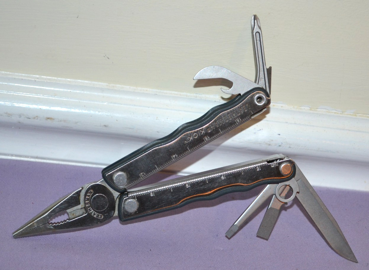 Genuine Leatherman Kick Silver Multi-Tool Knife, Pliers & Other Tools — Great
