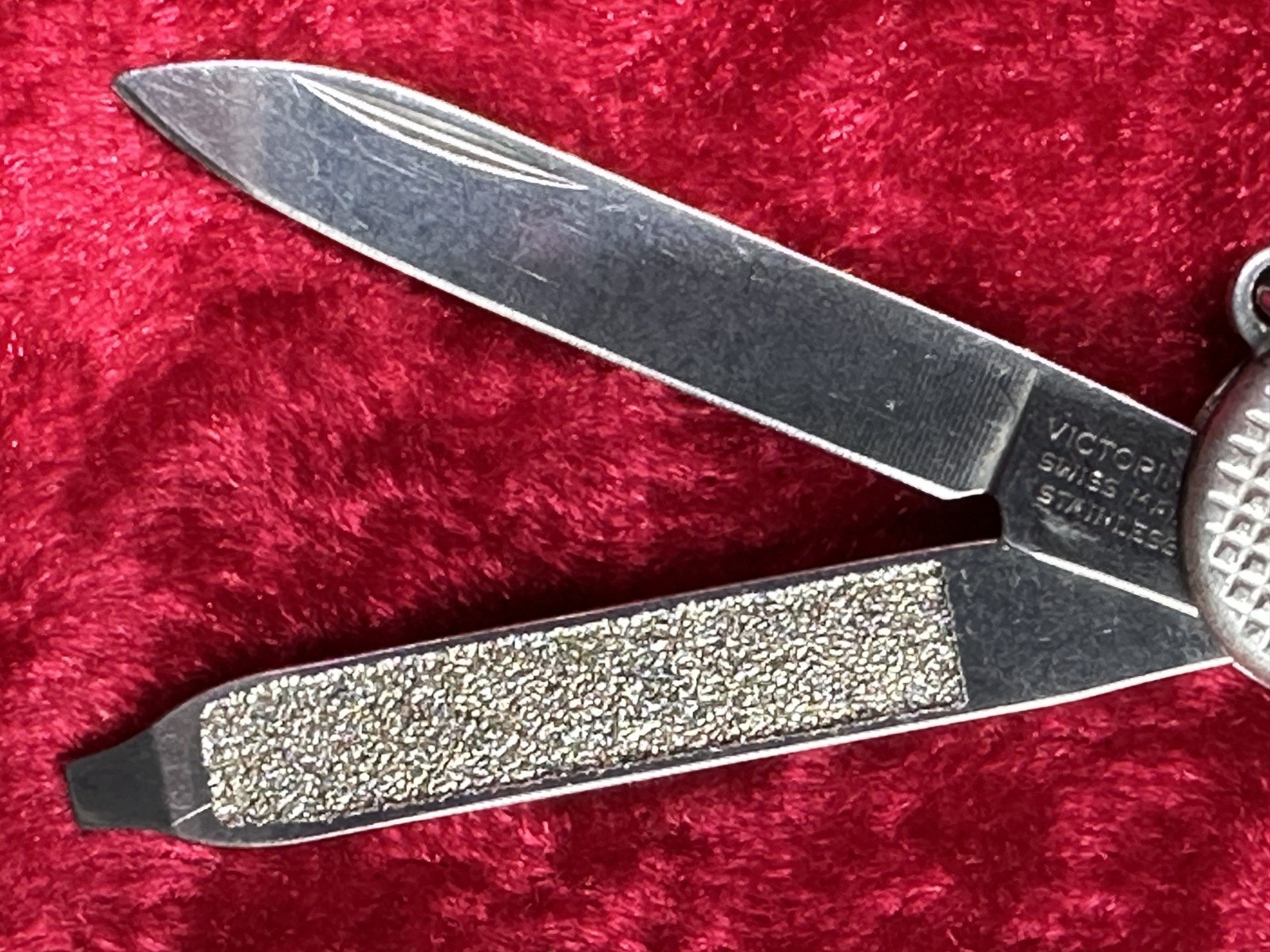Victorinox Classic SD Silver Alox Swiss Army Knife 58mm 4 Tools KeyChain (503)