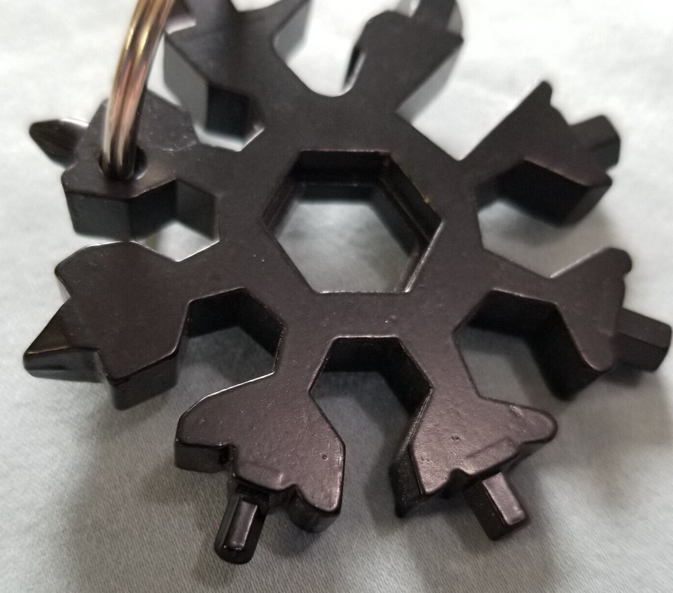 Lot of (4) 18 In 1 Portable Stainless Snowflake Multi Tool Screwdriver Key Chain