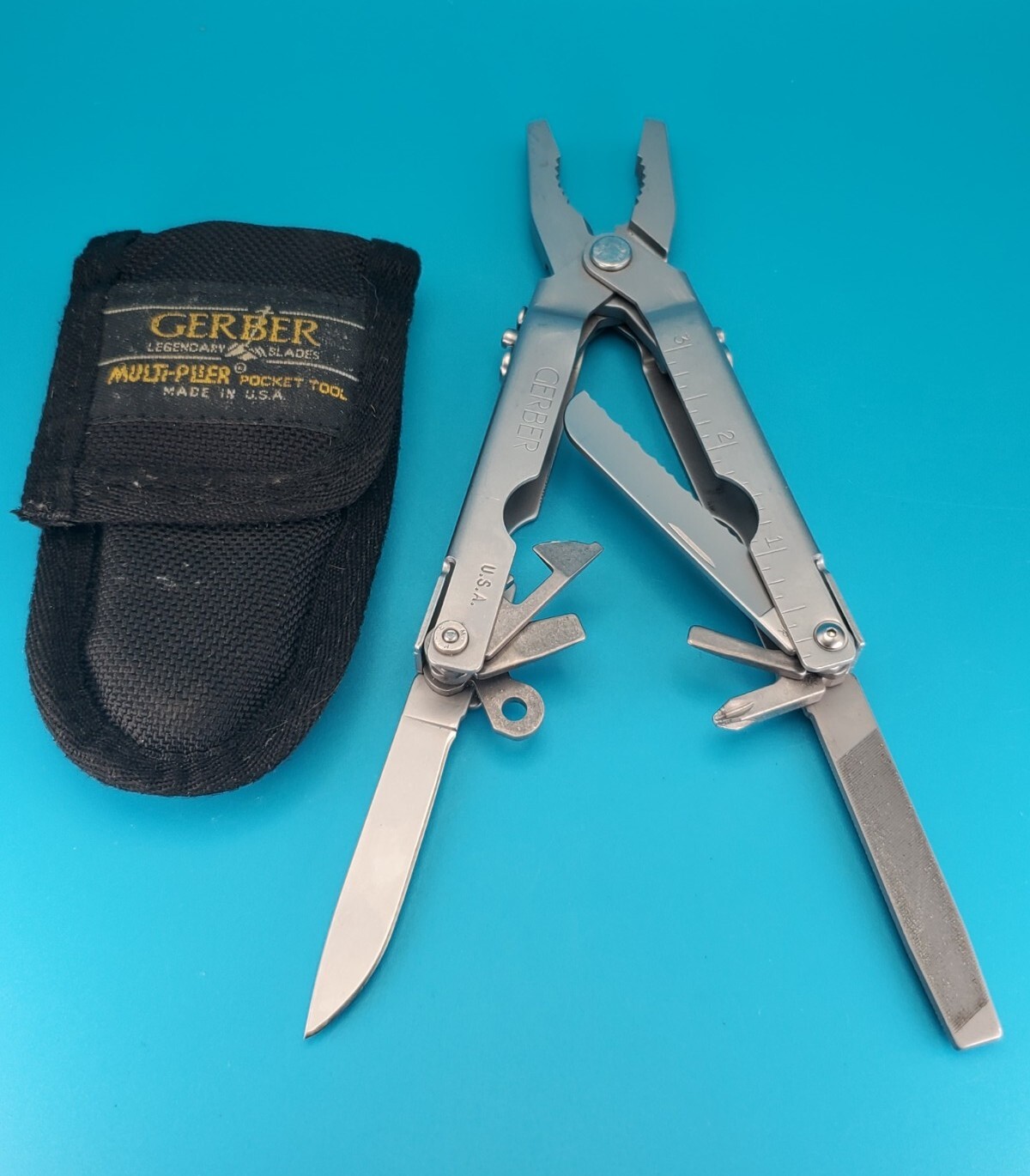 Vintage Gerber Stainless Steel Needlenose MP400 Multi-Tool Pliers! With Sheath!