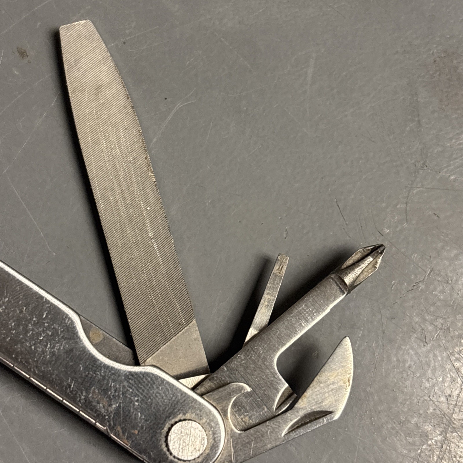 Leatherman Pocket Survival Tool PST Stamped 0794, Minor Chip To Blade Tip