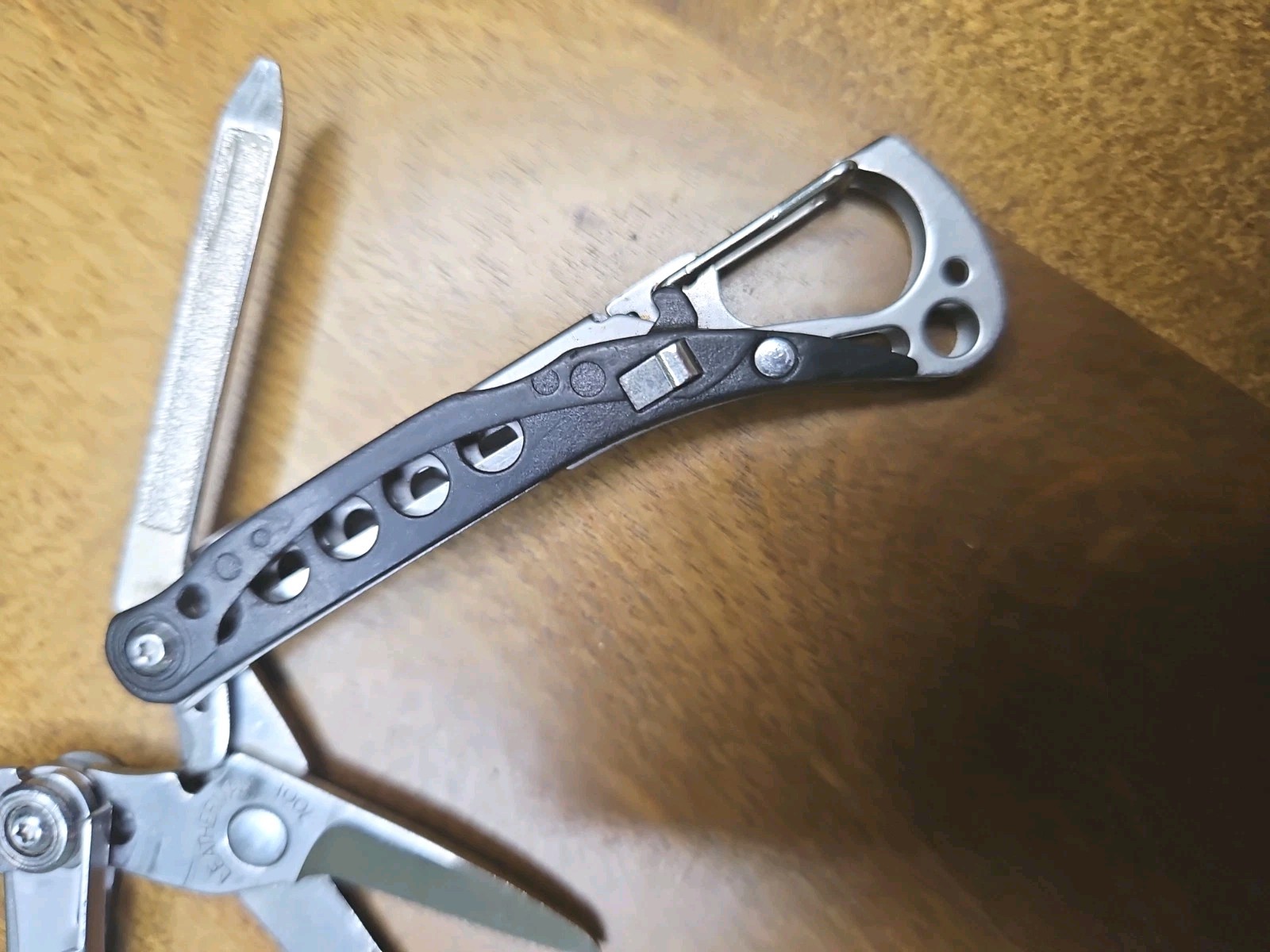 LEATHERMAN STYLE CS Black Multi-Tool Knife File Tweezer Carabiner