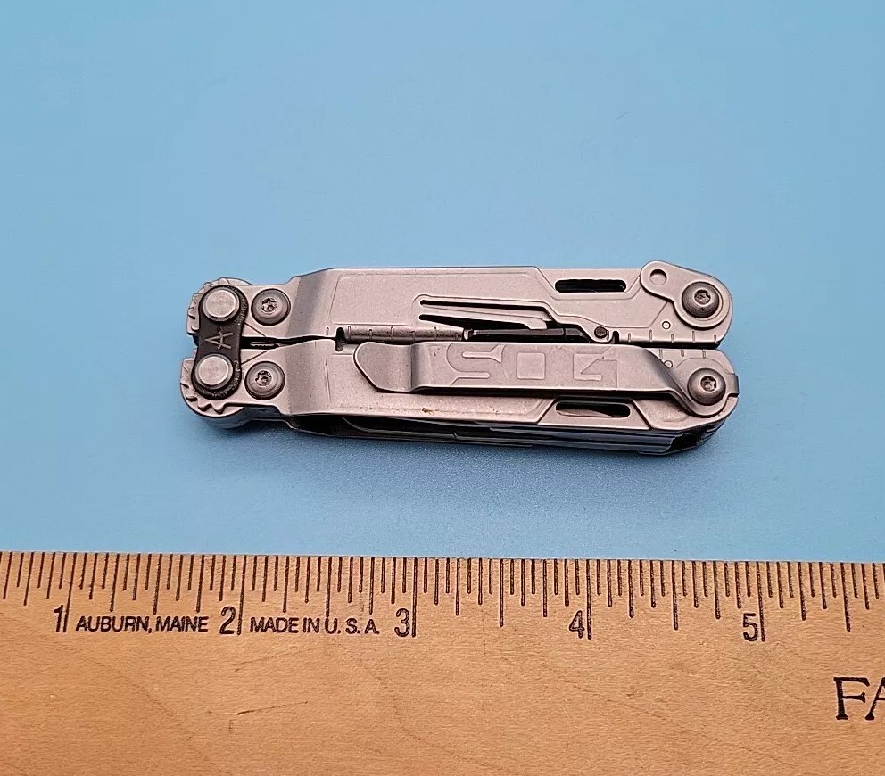 SOG PowerPint Multi-Tool – 18 Tools – Stone Wash – Screwdrivers, Pliers, Knife