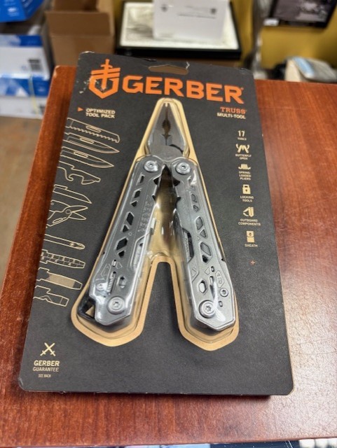 Gerber Truss Multi-Tool 17 Tools Sheath Screwdriver Saw Glass Breaker Pliers