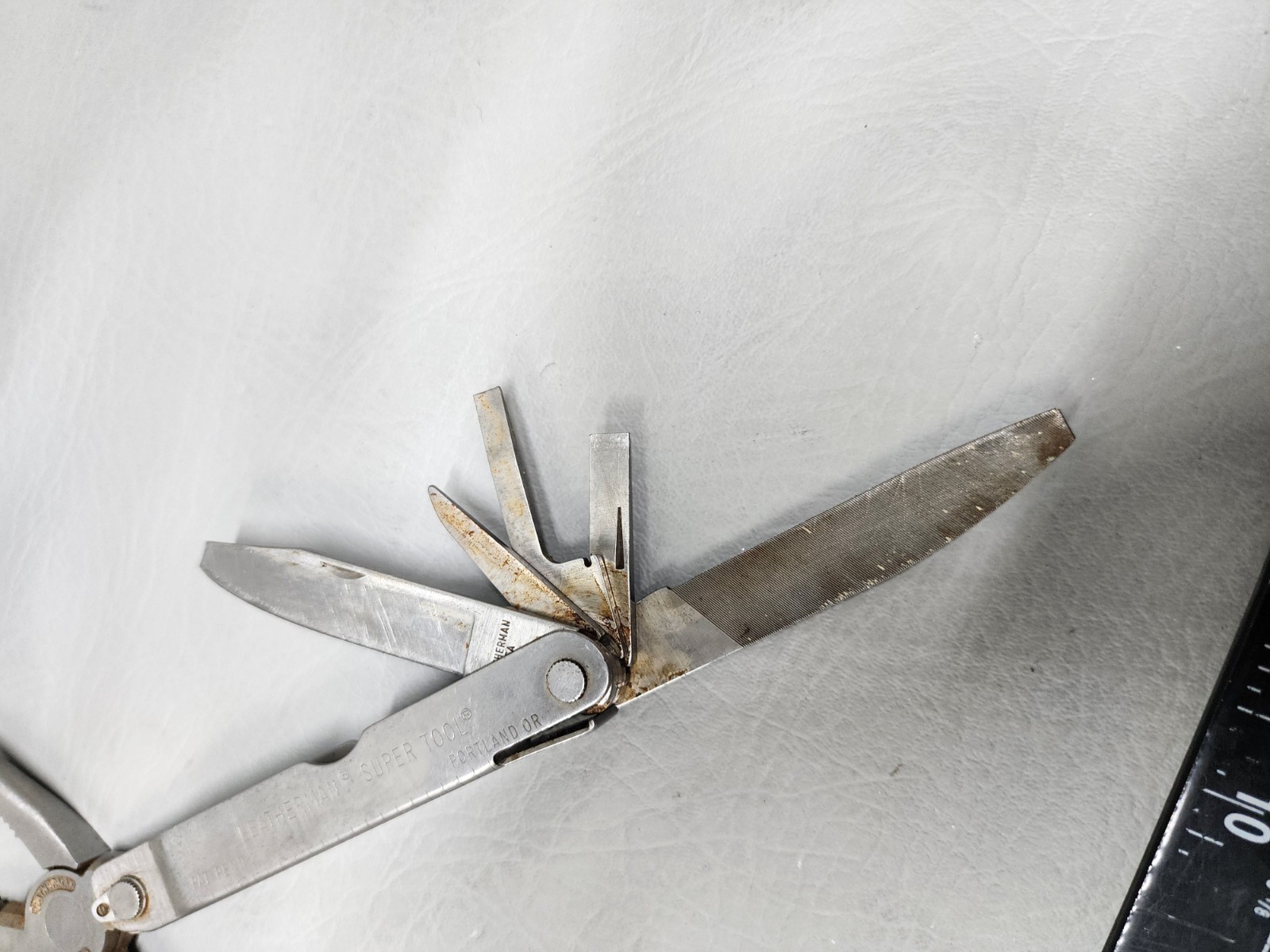 Leatherman Super Tool Original Multi-Tool Pliers Knife