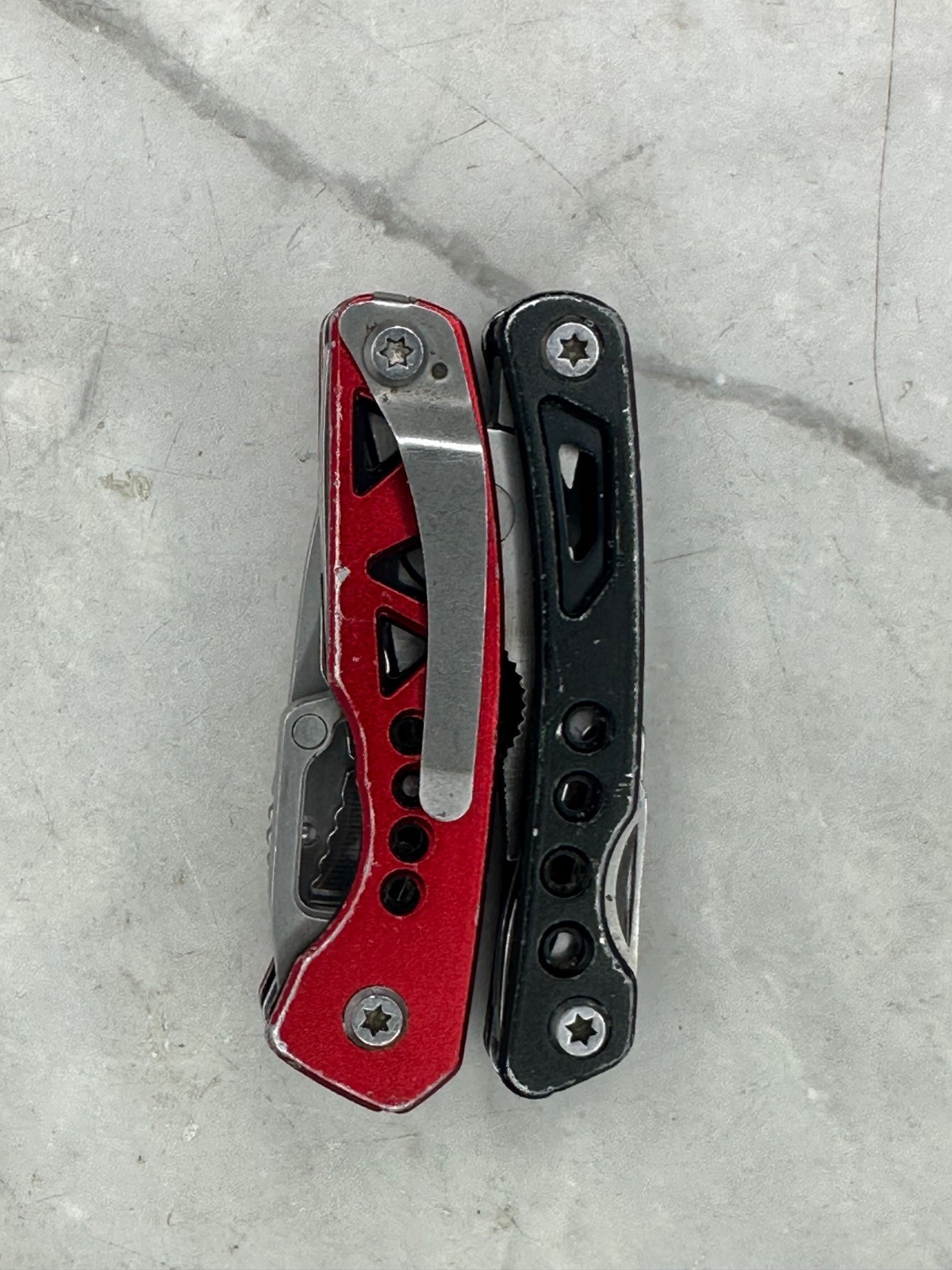 Snap-on Tools Mini Multitool Folding Knife w/ Pliers Red & Black 3″ Closed