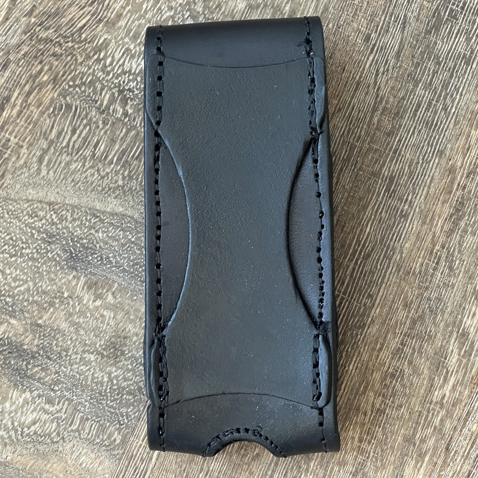 Sheath for Leatherman Charge Plus, Charge TTi, Wave; leather sheath w/pockets