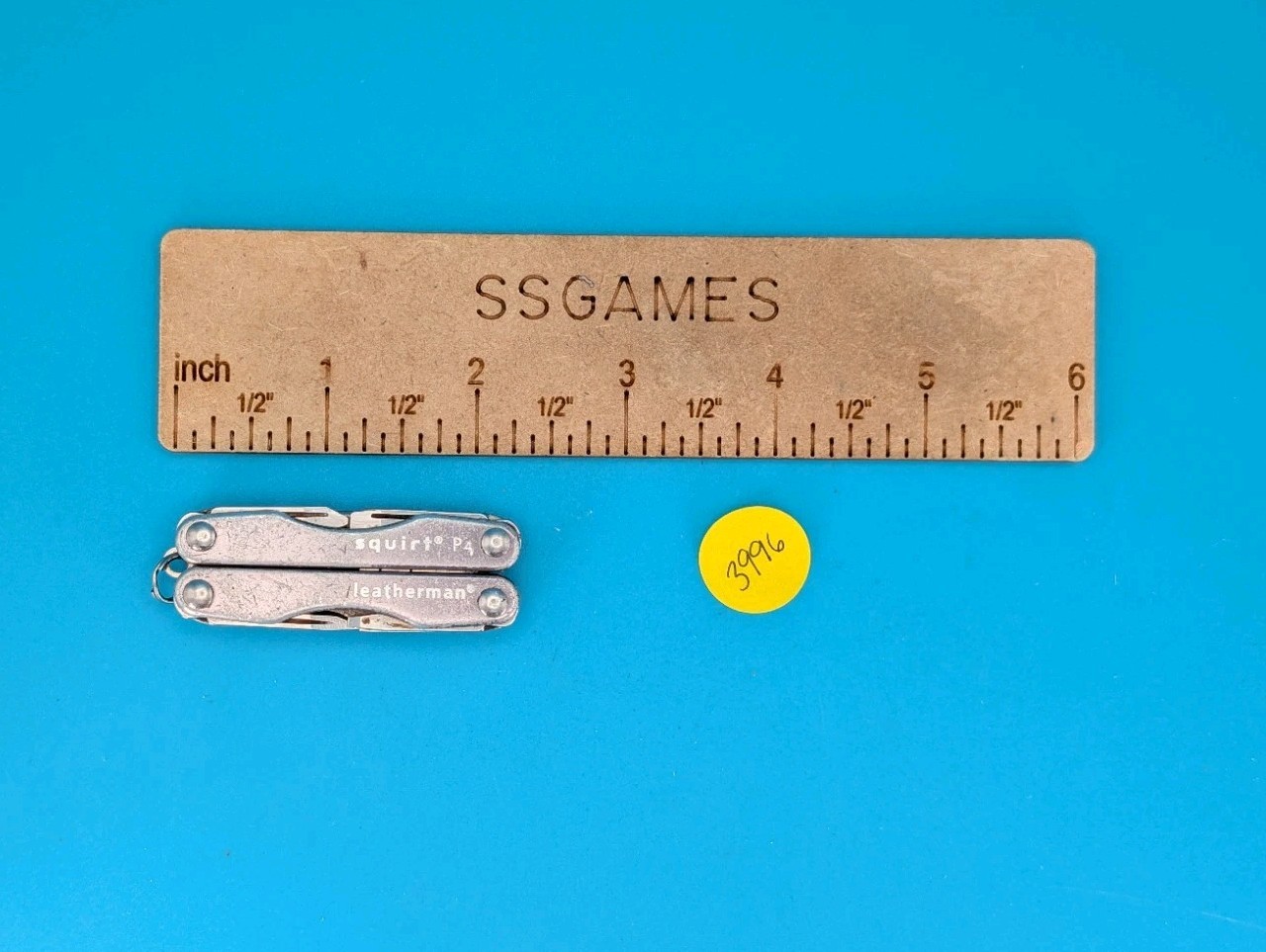 Leatherman Squirt P4 Multi-Tool, Key Ring, Retired, GRAY!