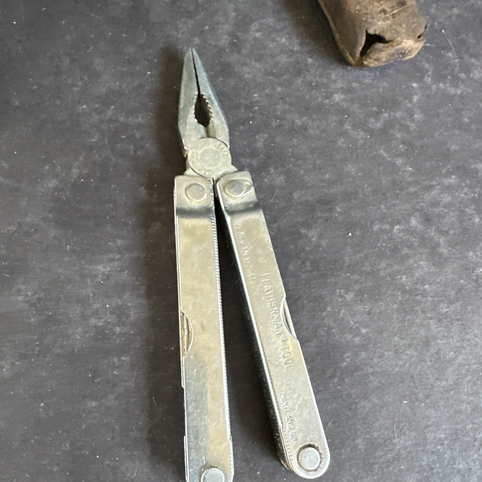Leatherman Tool USA Portland OR Multi Tool w/ Leather Sheath Vintage #M8
